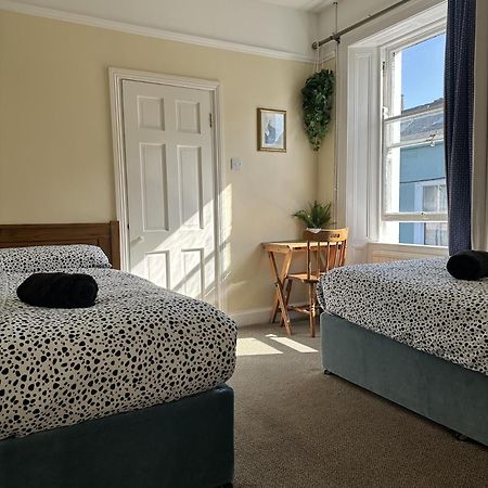 The Grapevine Hostel 딩글 외부 사진